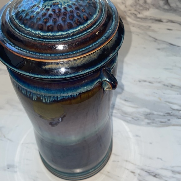 Bill Campbell art studio signed tall canister with lid - Picture 6 of 7